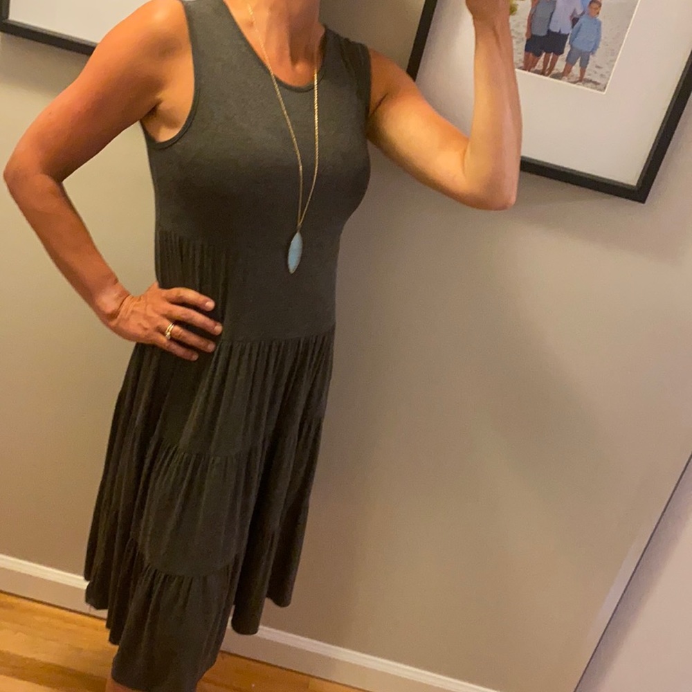 💜💜 3/$20 💜💜 Super cute sleeveless, tiered sundress